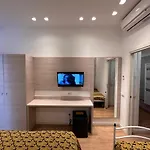 Feel Good 4* רימיני